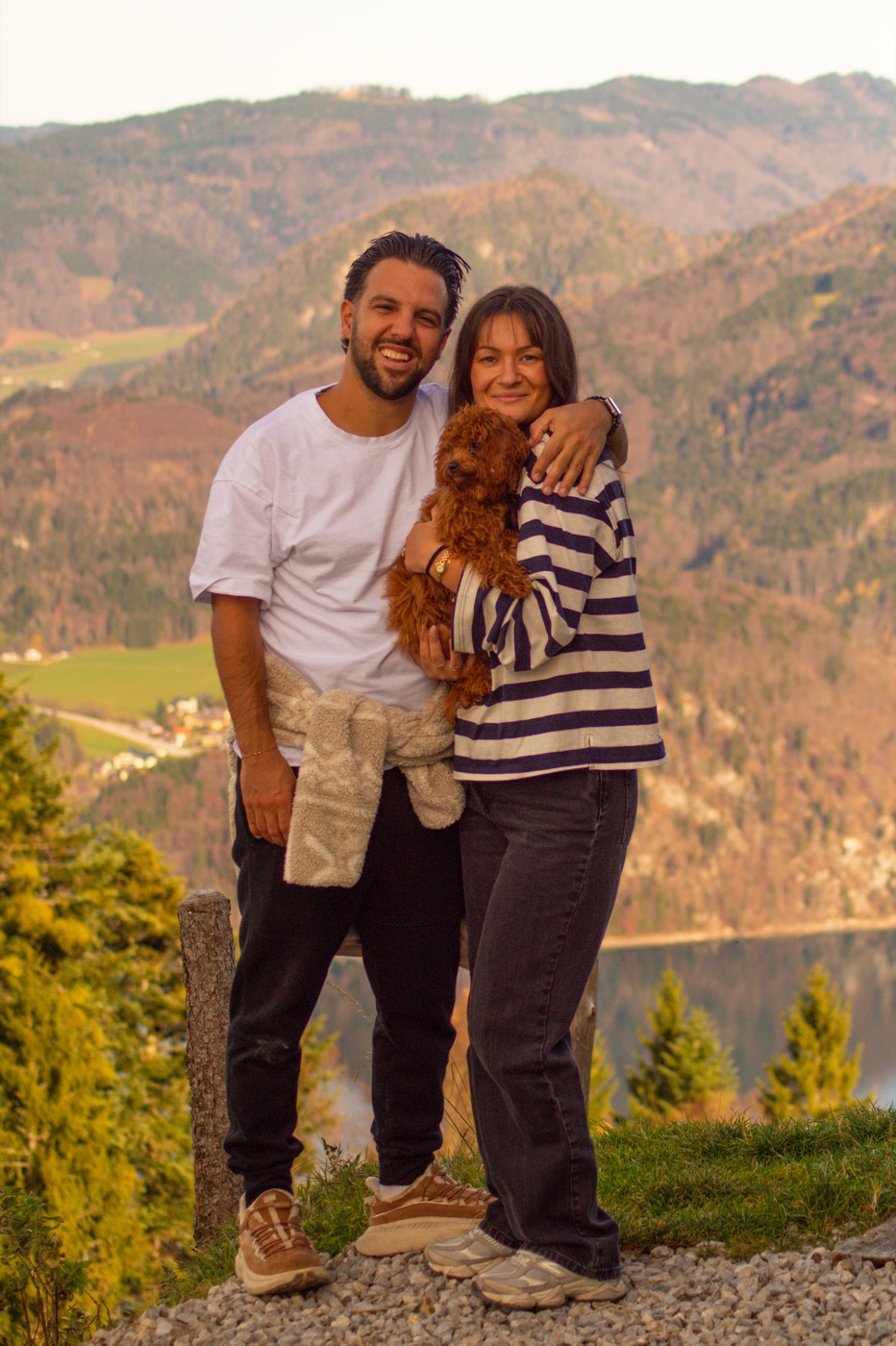 Braihim, Keysha en hun hond Woody in Oostenrijk